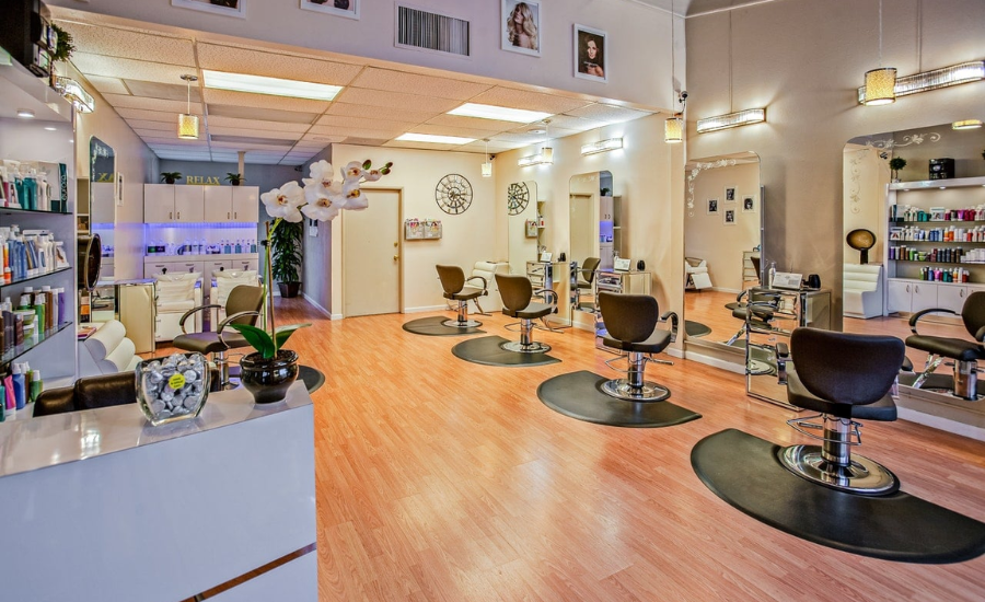 Using Professional Hair Salon Supplies Discounts Through Your Local Salon