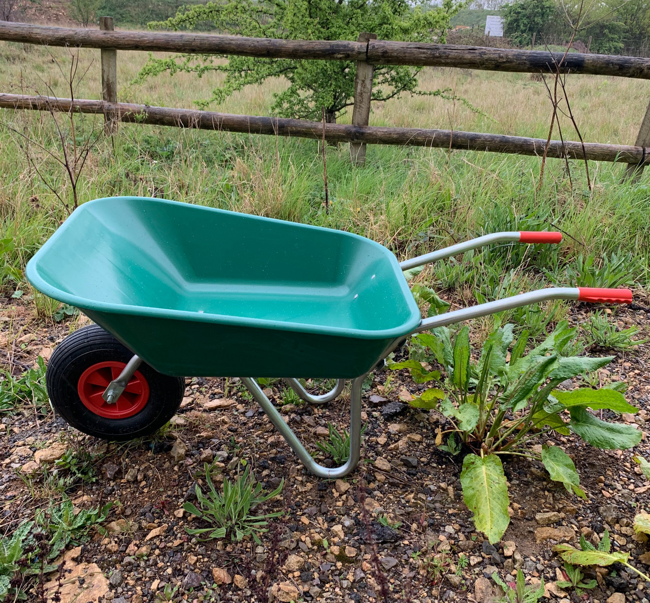 Plastic Wheelbarrow Tubs